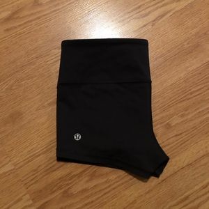 Lululemon black Boogie Shorts